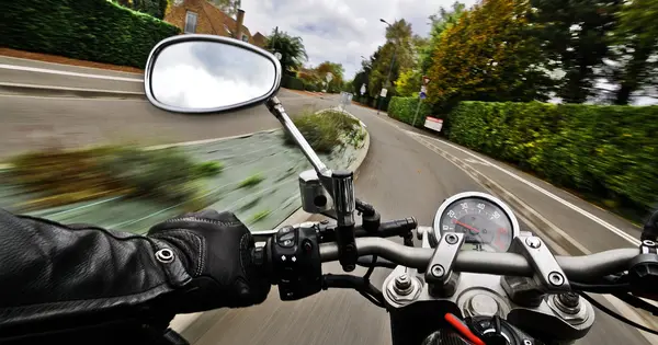 motorcycle-automobile.com の OGP 画像（縮小したコピー）